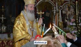 christos-Αnesti-–me-entiposiaka-pirotechnimata