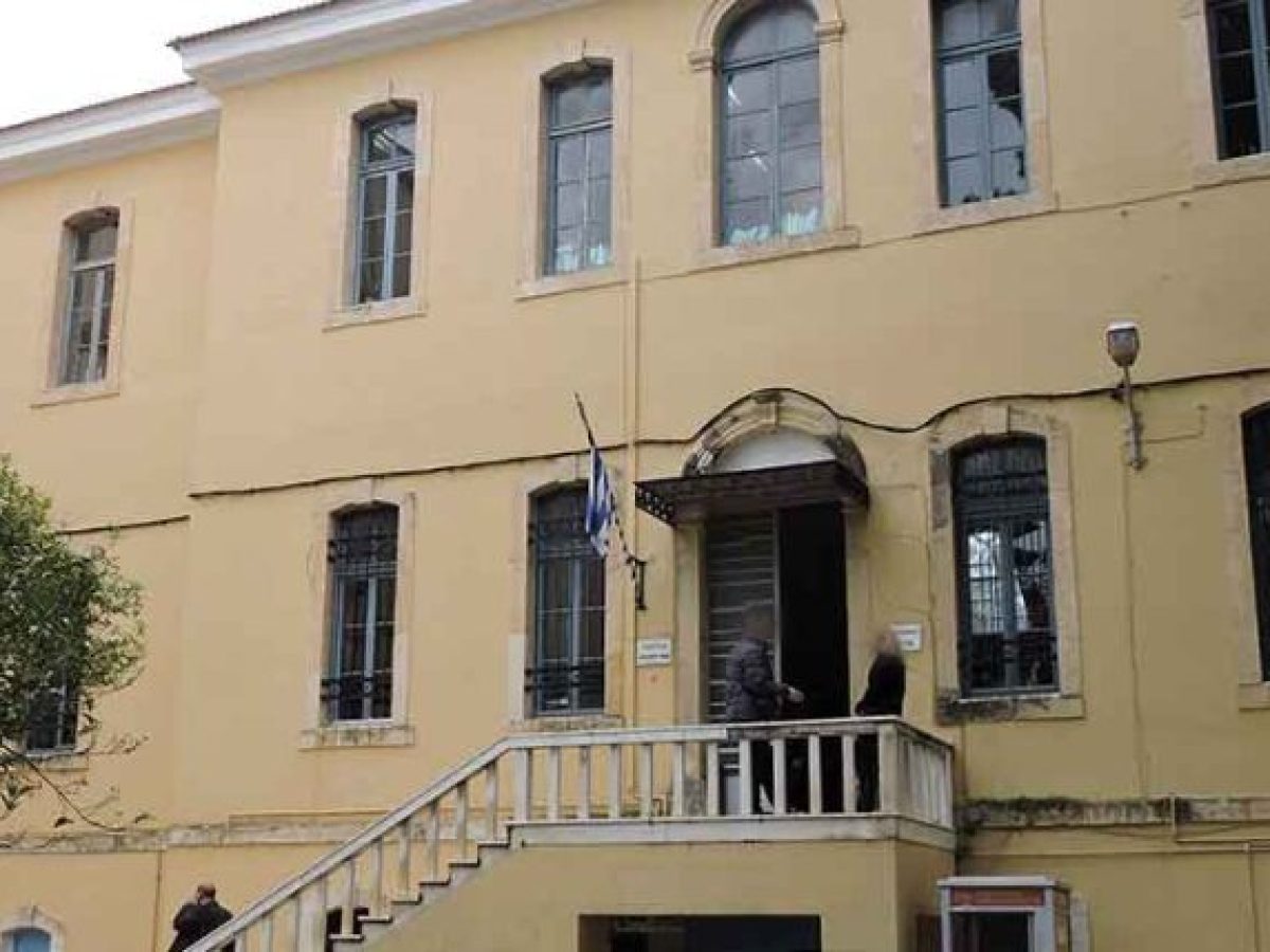 ΧΑΝΙΑ: Ενώπιον Ανακριτή ο καθηγητής μουσικής! Αίτημα δημοσιοποίησης των στοιχείων του, μετά την απολογία (βίντεο)