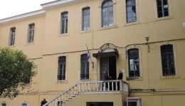 chΑniΑ-enopion-Αnakriti-o-kathigitis-2