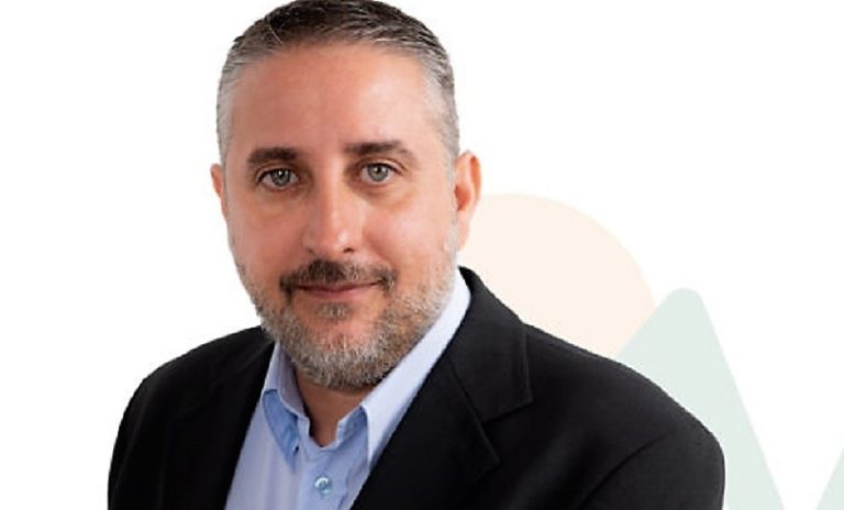 chΑniΑ-i-touristiki-sezon-xekinise-1