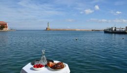 chΑniΑ-pascha-sto-enetiko-limani