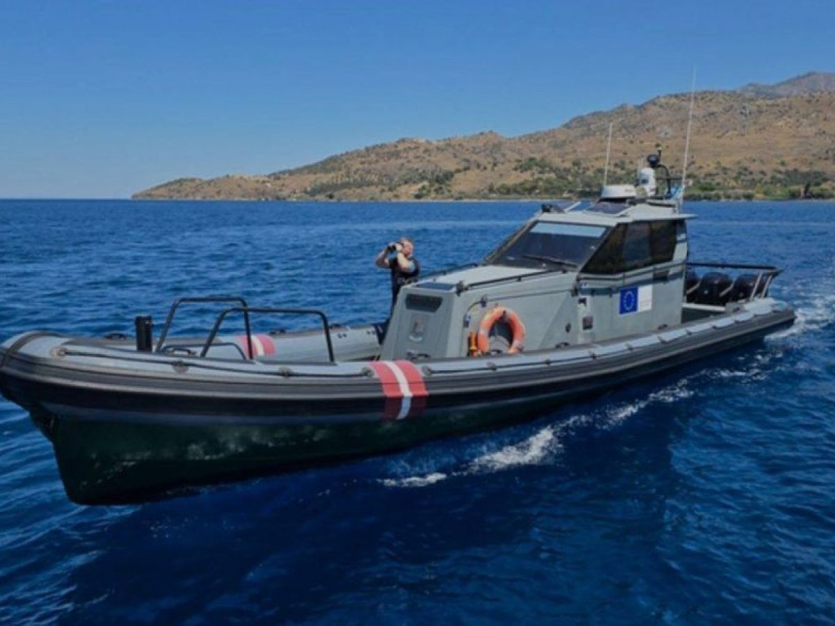 ΧΑΝΙΑ: Βανδάλισαν σκάφος της Frontex στην Παλαιόχωρα