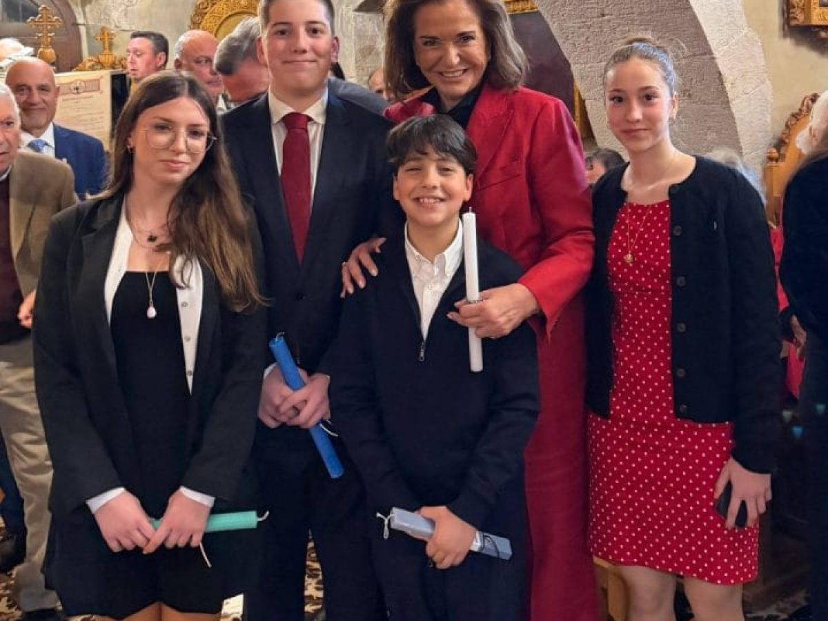 ΧΑΝΙΑ: Ανάσταση στον Προφήτη Ηλία στους Τάφους των Βενιζέλων για την Ντόρα Μπακογιάννη (φωτογραφίες)