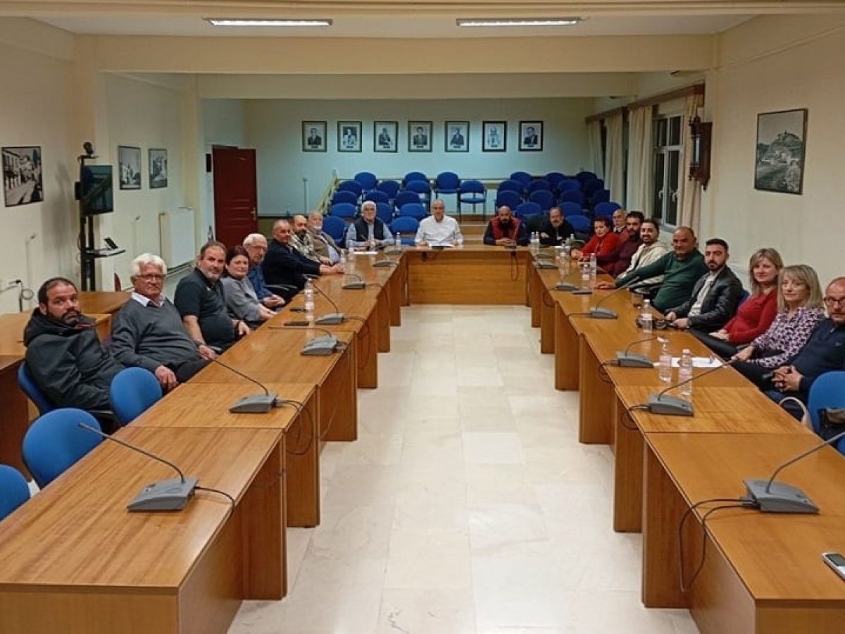 Διάλογος του δήμου Ελασσόνας με ποντιακούς συλλόγους μετά τις αντιδράσεις για την εικόνα του Κεμάλ