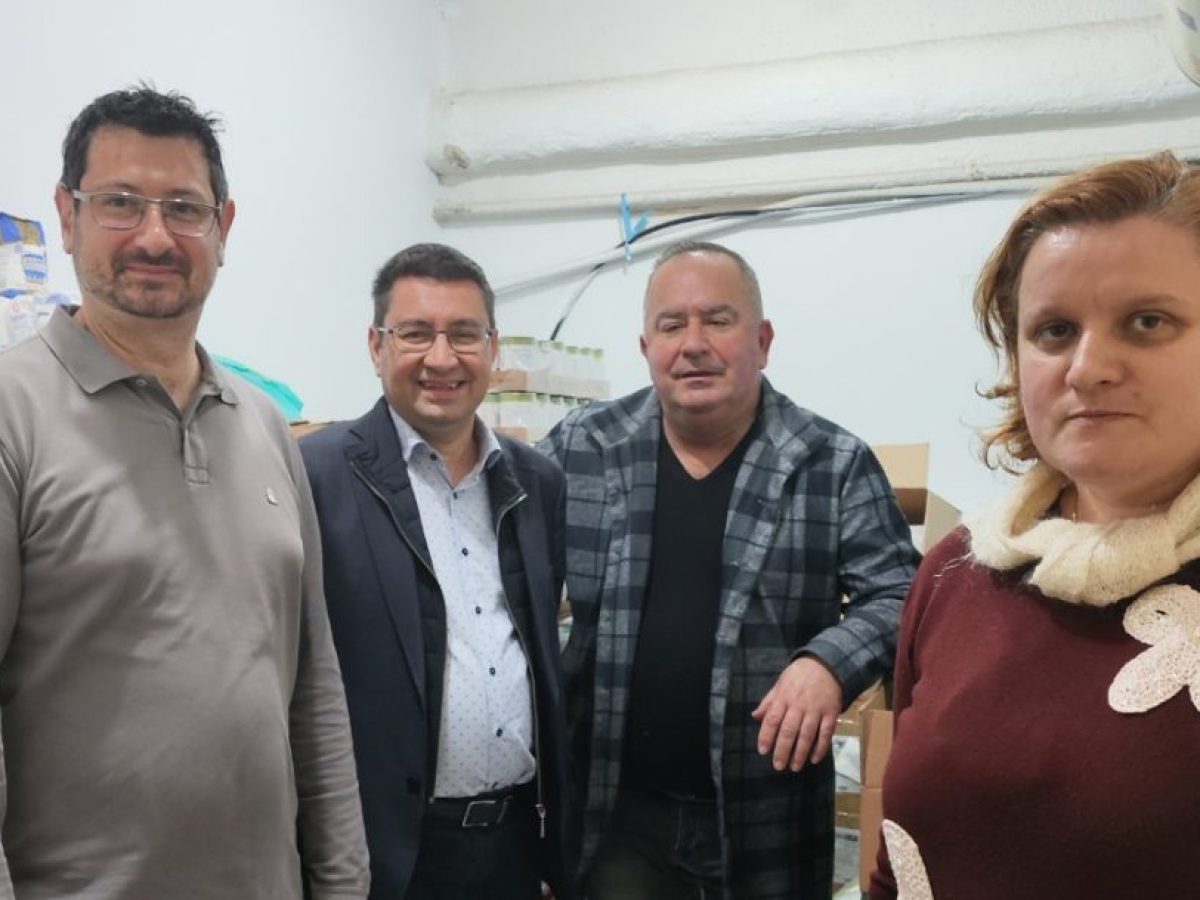 Διανομή αγαθών από το Κοινωνικό Παντοπωλείο του Δήμου Λοκρών στους ωφελούμενους δικαιούχους