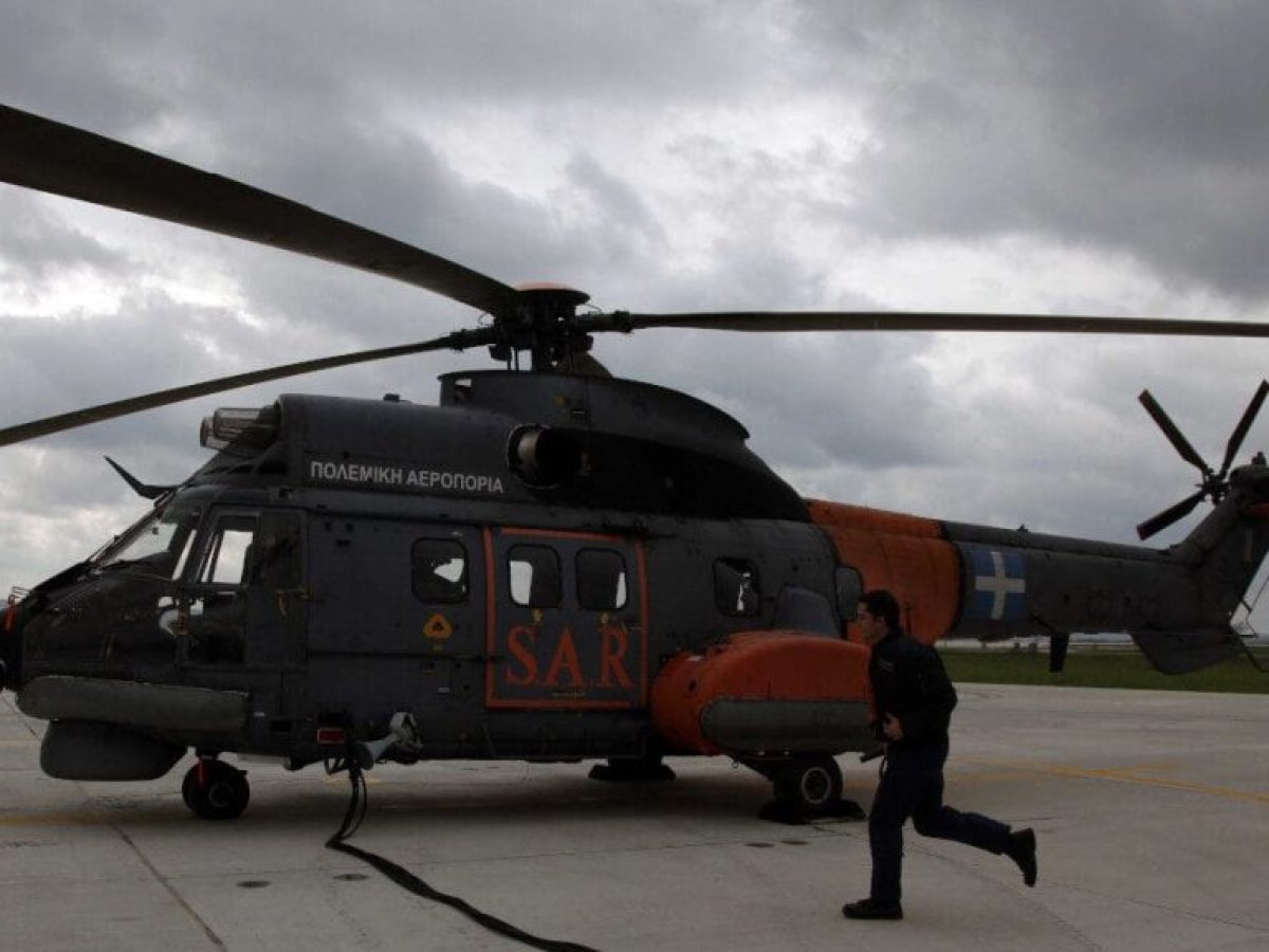 Διάσωση με ελικόπτερο και μεταφορά στη Ρόδο ναυτικού απο δεξαμενόπλοιο