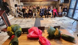 dimos-egialias-tris-ipotrofies-dimitri