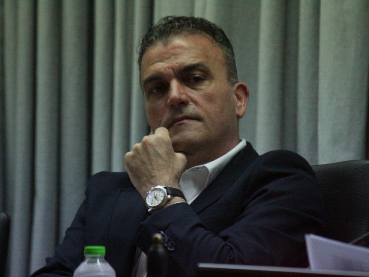 Δήμος Λαρισαίων: Συζήτηση για την παραχώρηση των αθλητικών εγκαταστάσεων (ΦΩΤΟ)