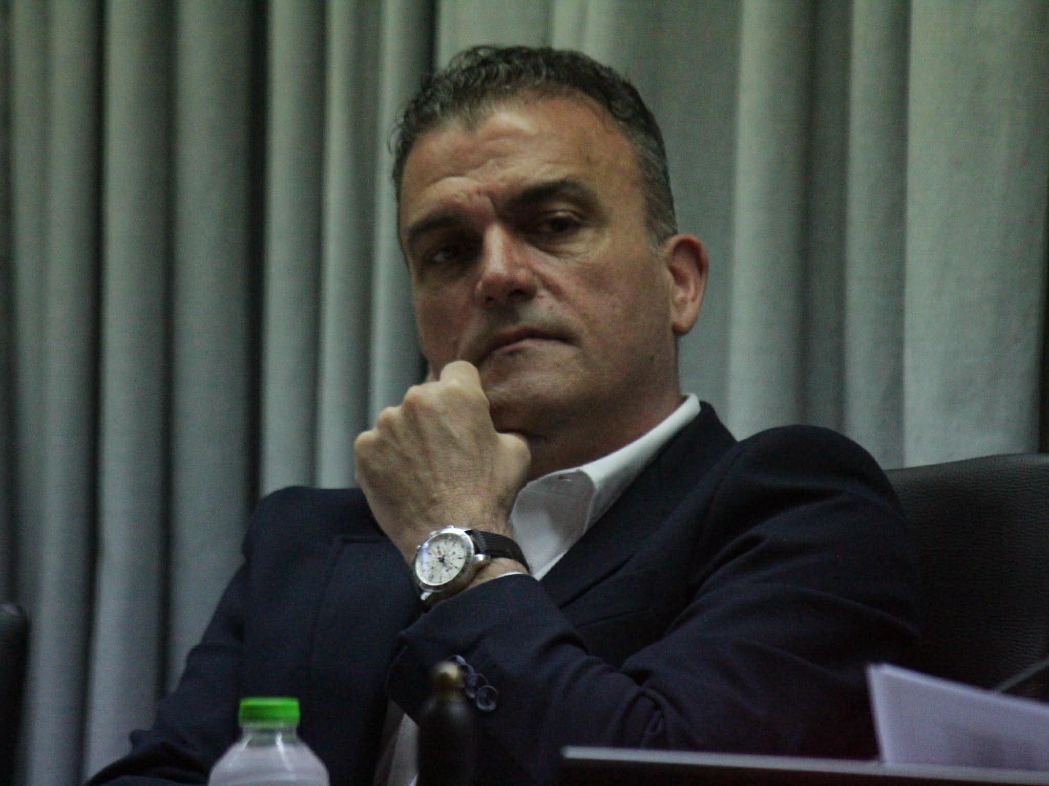 dimos-lariseon-sizitisi-gia-tin