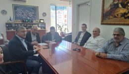 dimos-lokron-se-trochia-ilopiisis
