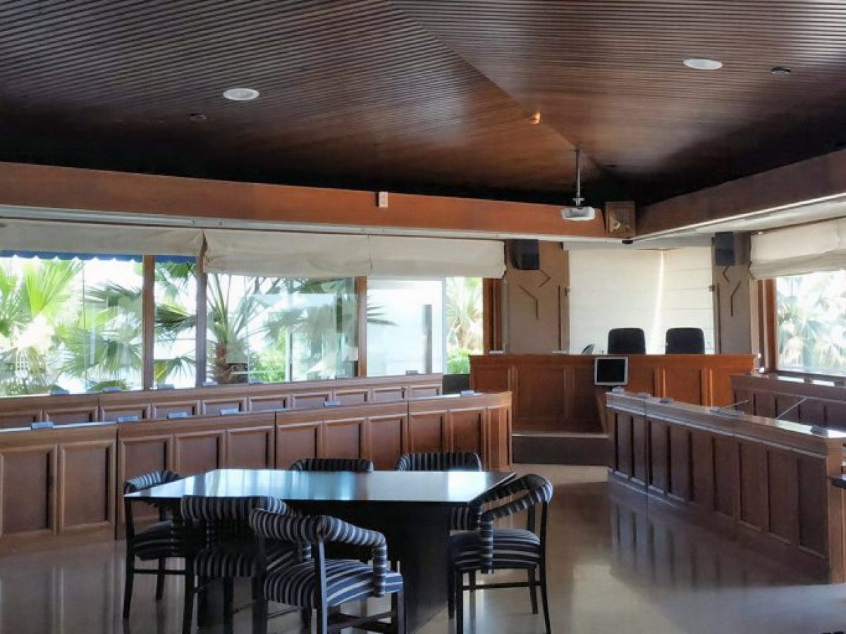 Δημοτικό Συμβούλιο Βάρης-Βούλας-Βουλιαγμένης: Παρακολουθήστε τη συνεδρίαση της 20/04/2026