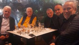 dinamoni-i-diekdikisi-gia-ton