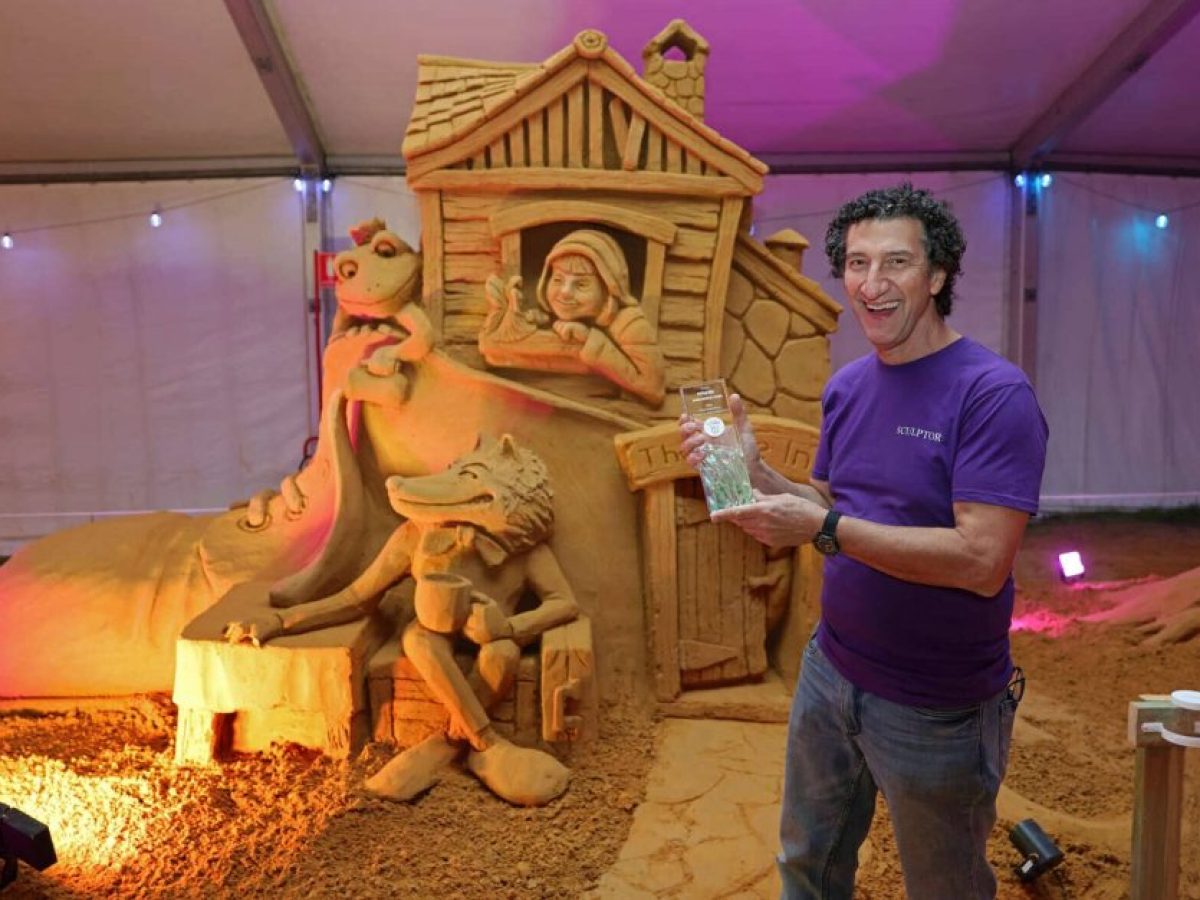 Δύο Ελληνοαυστραλοί καλλιτέχνες στο Πρωτάθλημα Γλυπτικής Άμμου Αυστραλίας