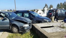 ditiki-ellada-Αpistefto-simvan-trakaran-mesa-1