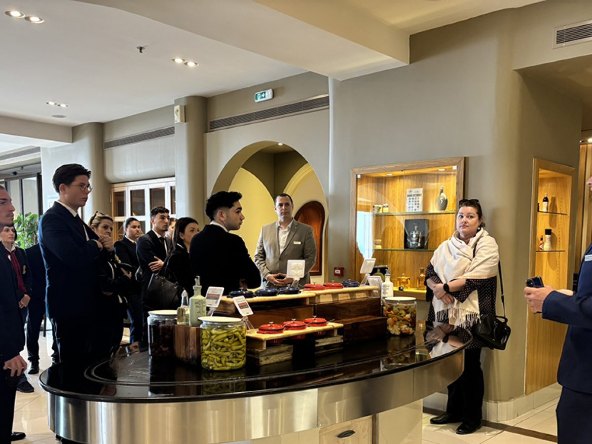 Εκπαιδευτική επίσκεψη της Σ.Α.Ε.Κ. Τουρισμού Νοτίου Αιγαίου στο Esperos Village Blue & Spa Resort