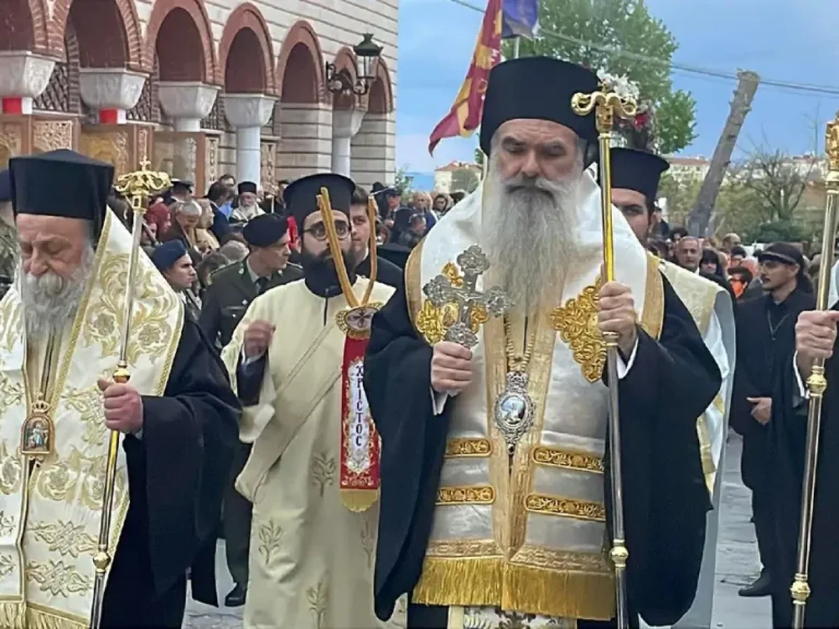 Λιτάνευση Παναγίας Ζιδανιώτισσας στην Κοζάνη: Πλήθος πιστών στην πομπή (εικόνες & βίντεο)