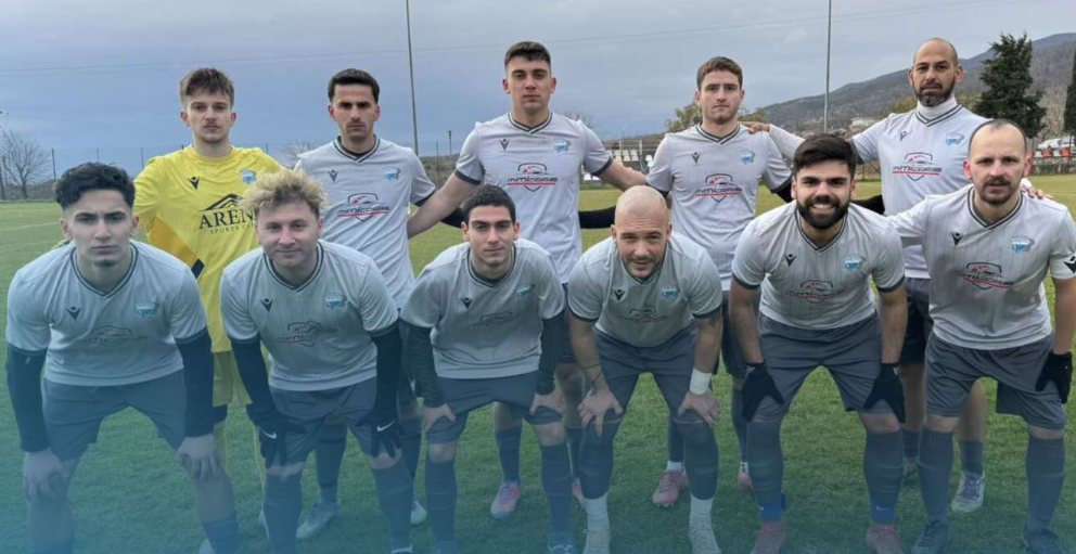 divnikes-gia-tous-tris-protoporous-1