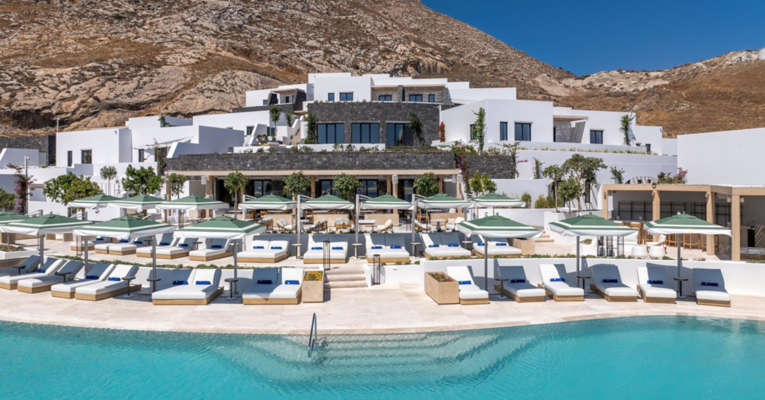 divto-Sandblu-Santorini-epistrefi-os