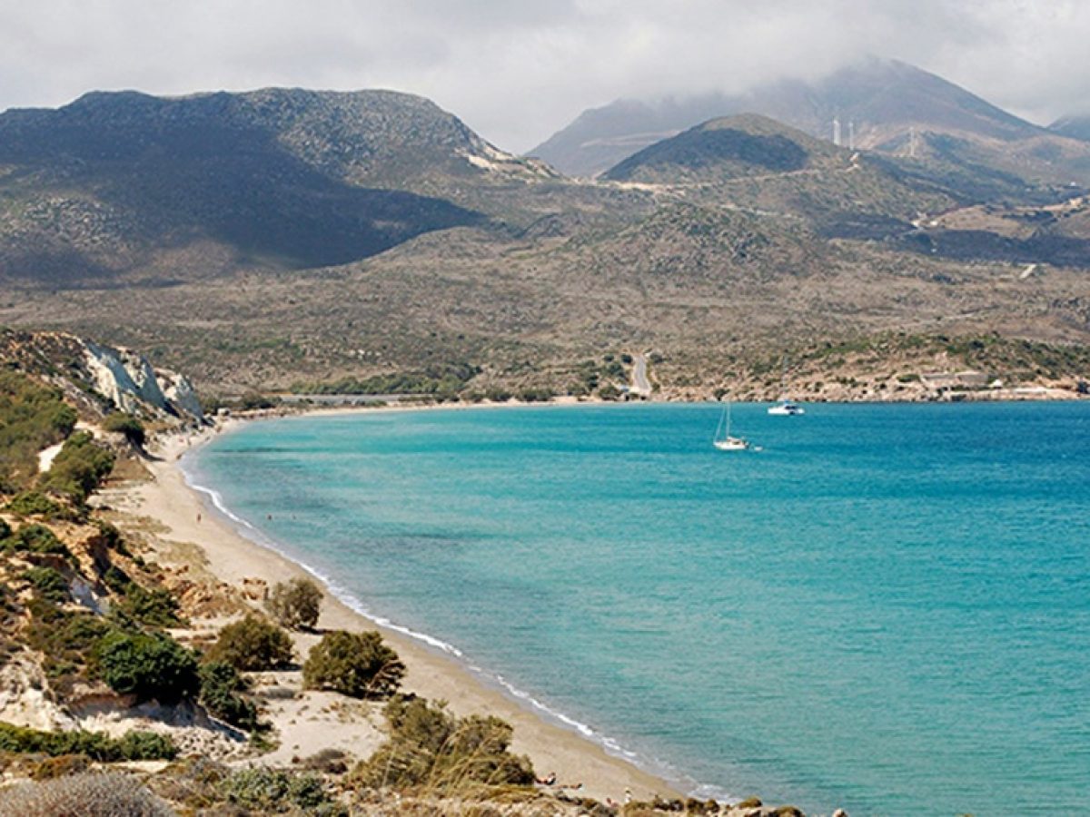 Δόμηση και Τουρισμός: Όλα όσα αλλάζουν στις Ζώνες Προστασίας του Νοτίου Αιγαίου (Κυκλάδες- Μήλος)