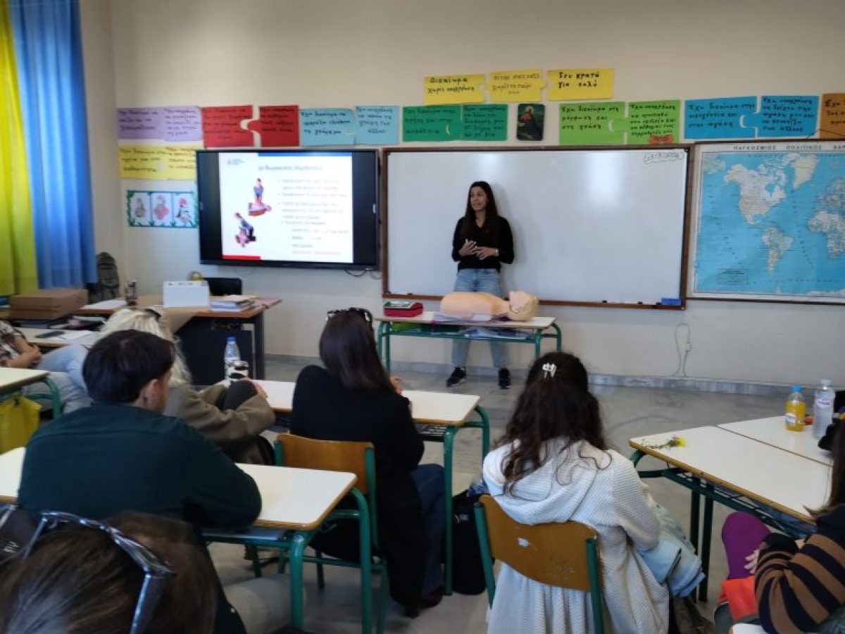 Δωρεά απινιδωτή στο Μαραγκοπούλειο Δημοτικό Σχολείο Βραχναιίκων