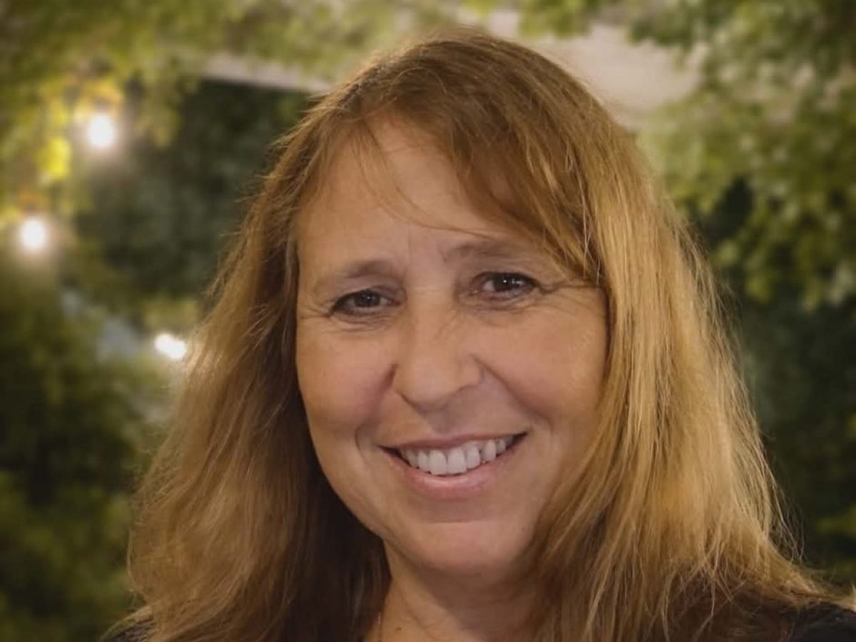 Ευχαριστήριο για τη συμπαράσταση στην απώλεια της μητέρας μας Μέμης Κόμητα