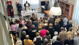 efcheleo-ke-paschalino-pazari-sto