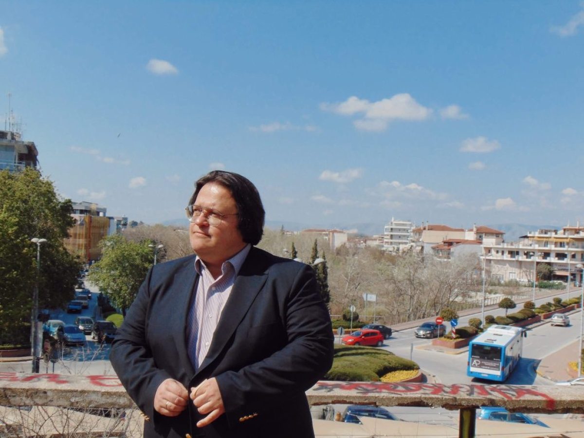 Ευχές από τον Θωμά Παπαλιάγκα, Δικηγόρο, αν. Τομεάρχη Θεσμών και Διαφάνειας ΠΑΣΟΚ, μέλος Κεντρικής Επιτροπής ΠΑΣΟΚ