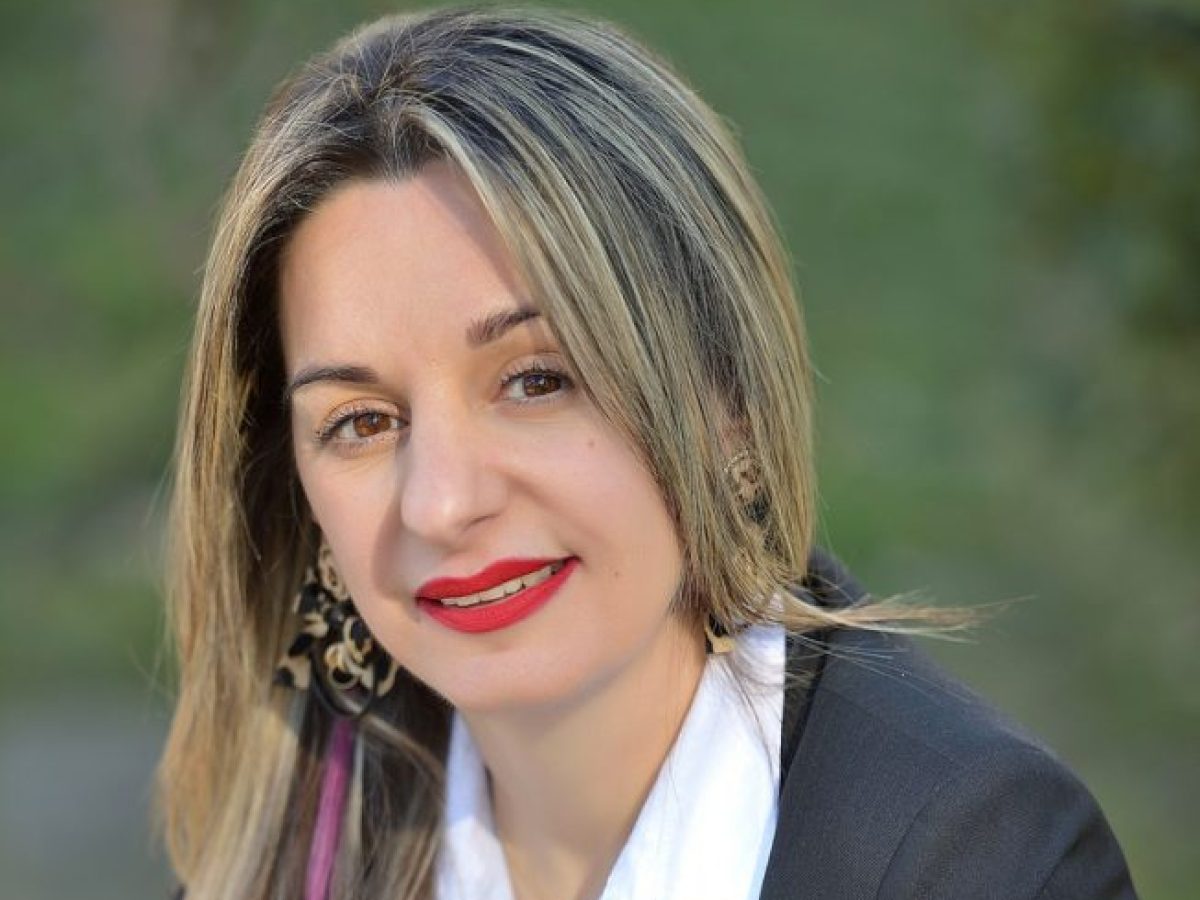 Ευχές της Διοικήτριας Γ. Ν. Τρικάλων Δρ. Λίας Ρογγανάκη Διοικήτριας Γενικού Νοσοκομείου Τρικάλων