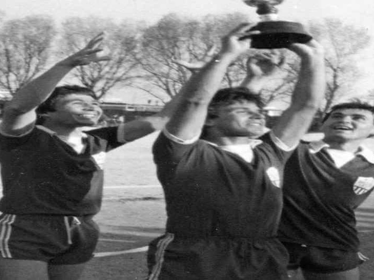 Έφυγε στα 72 του ο παλαίμαχος επιθετικός και προπονητής του Ορέστη Ορεστιάδας Σάκης Τζιρατούδης!