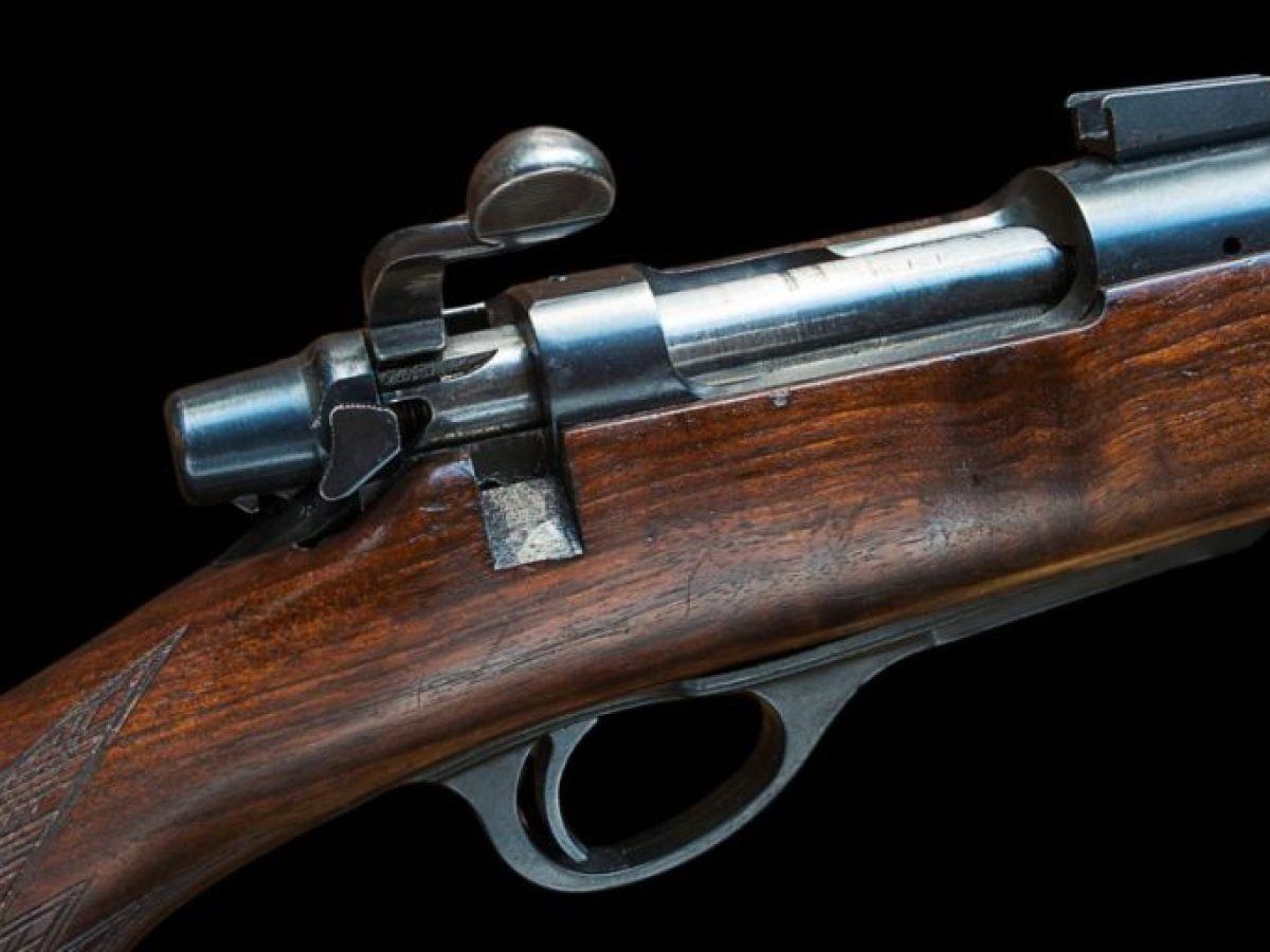 Έφοδος σε σπίτι στο Άργος: Κατασχέθηκαν όπλα!