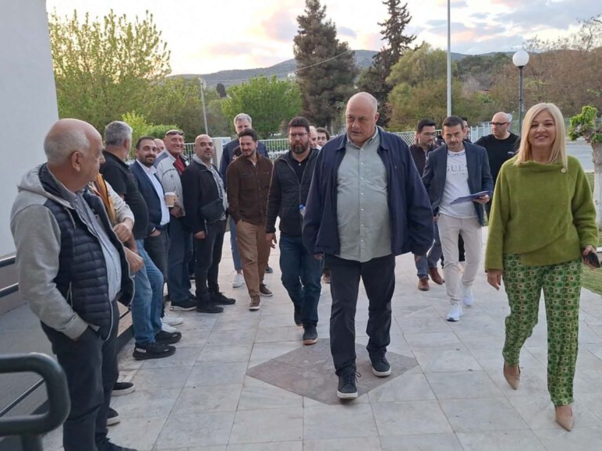 Εγκατάλειψη στη Νέα Αγχίαλο: Αδέσποτα, αποχέτευση και βασικές ελλείψεις στην καθημερινότητα