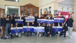 egrapsan-istoria-xana-sto-Young