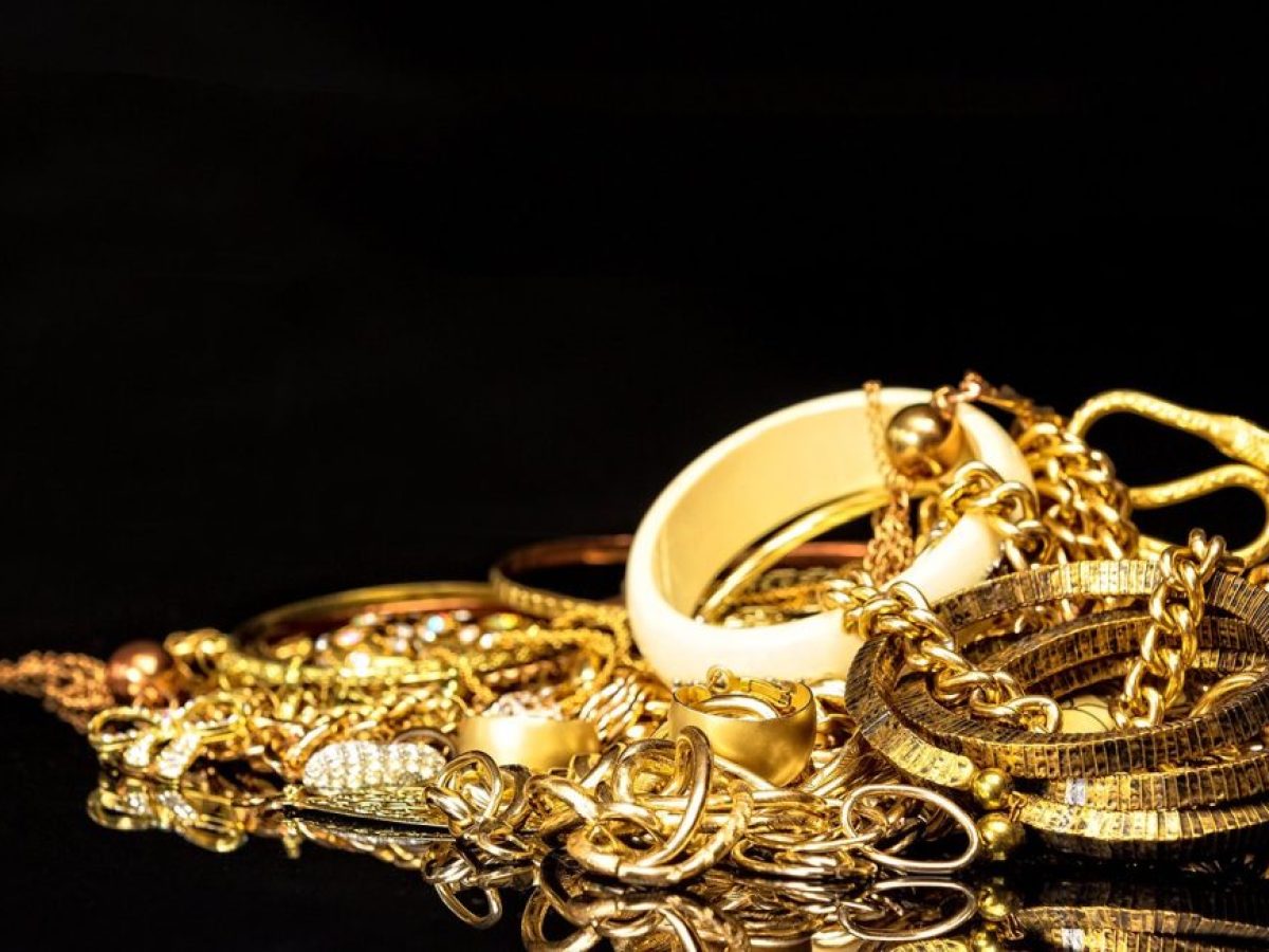 «Έκαναν φτερά» κοσμήματα 15.000 ευρώ!