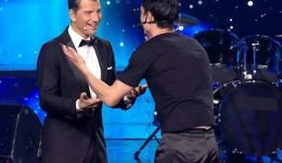 ekplixi-sto-YFSF-o-sakis