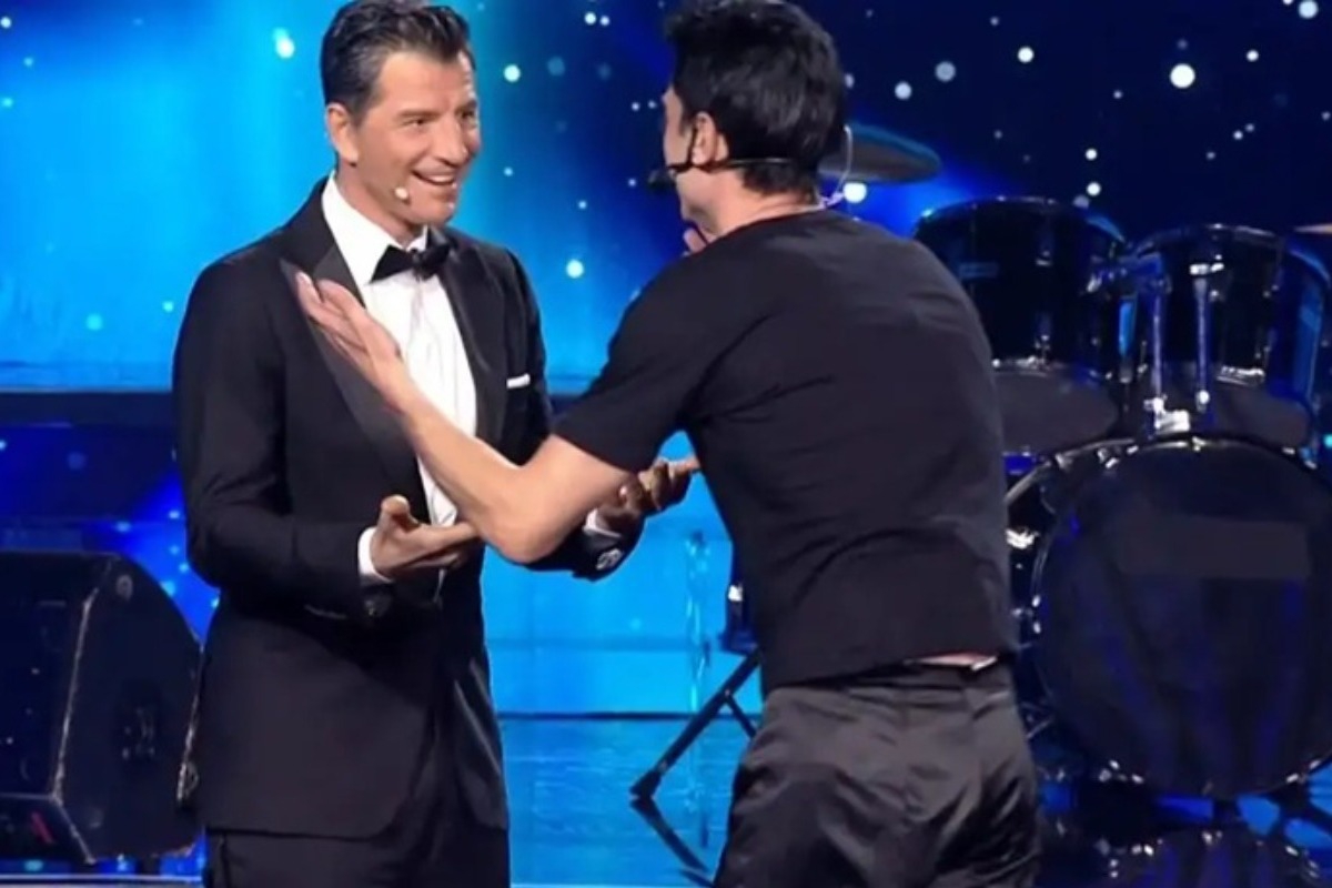 ekplixi-sto-YFSF-o-sakis