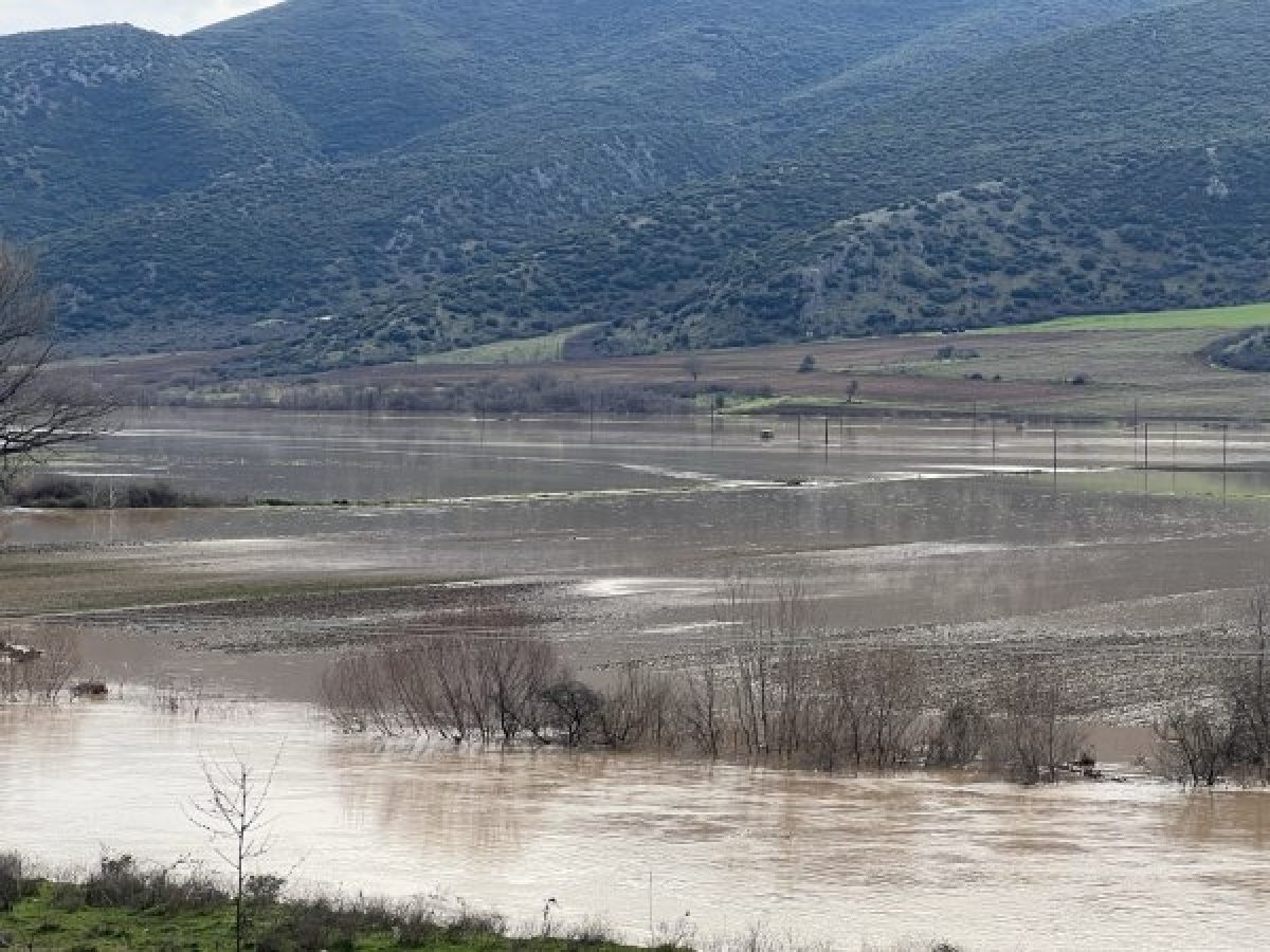 Εκτεταμένες ζημιές στον κάμπο της Φαρκαδόνας από τις πλημμύρες