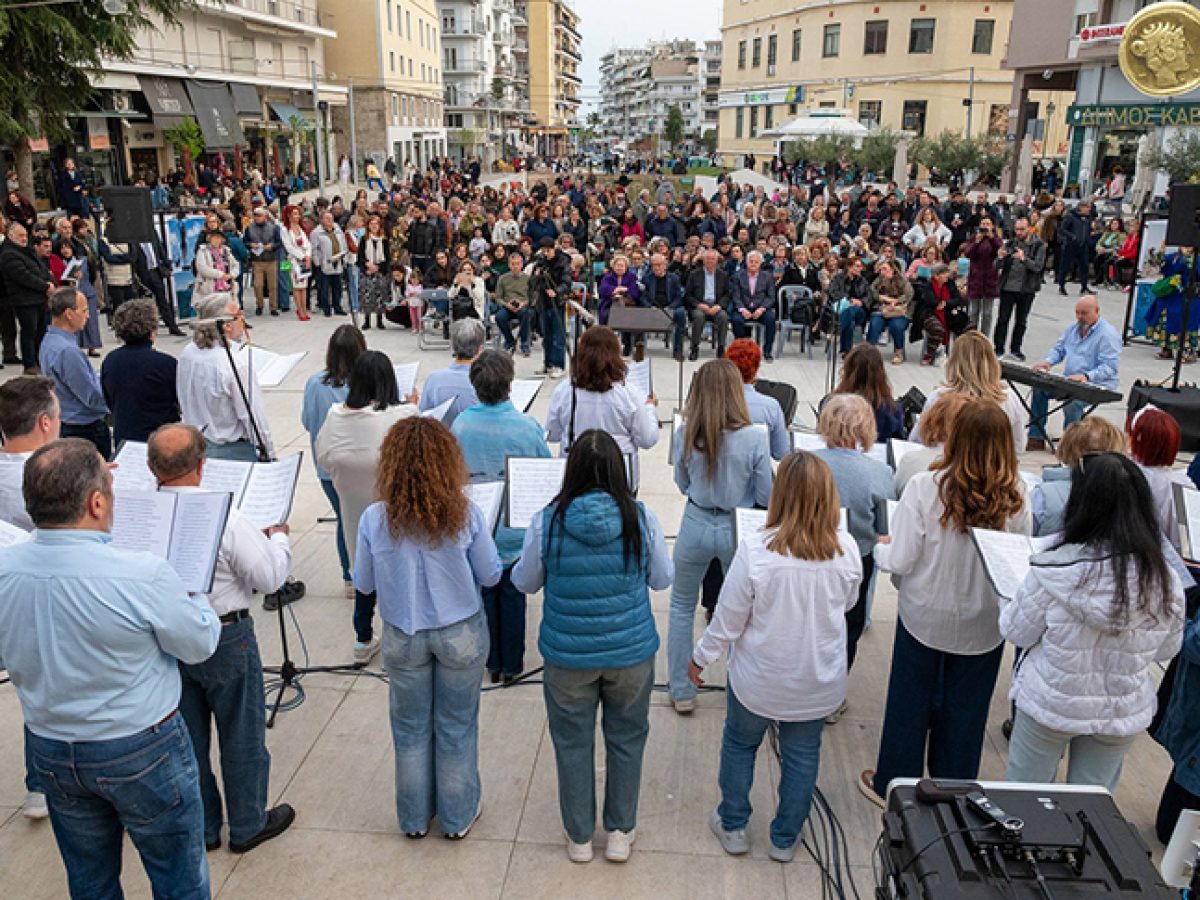 Έκθεση φωτογραφίας του Συλλόγου «Το Μονόπετρο» στην πλατεία Καπνεργάτη