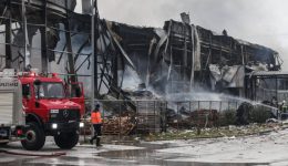 eleftheros-me-orous-o-enas