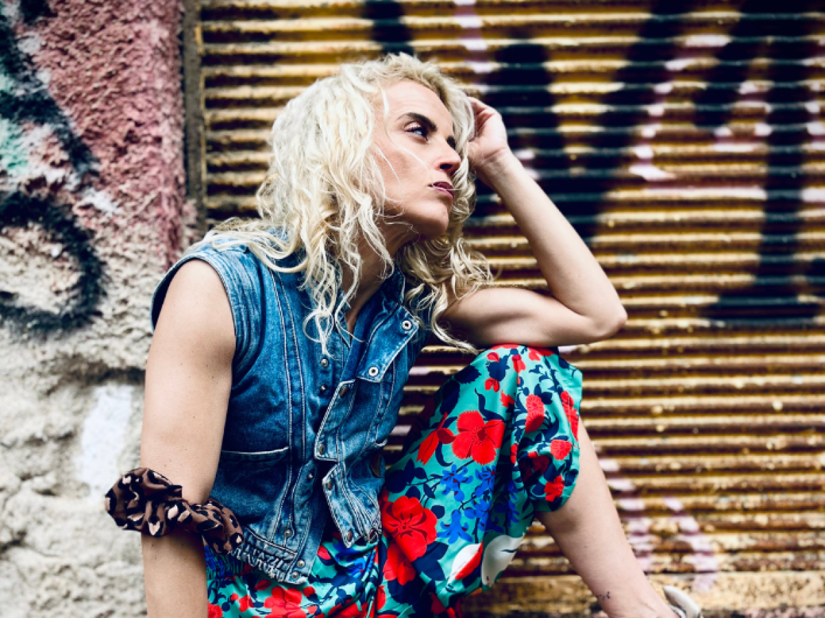 Ελένη Ευταξοπούλου: Μια καθηγήτρια Αγγλικών που  λατρεύει το θέατρο και το γράψιμο