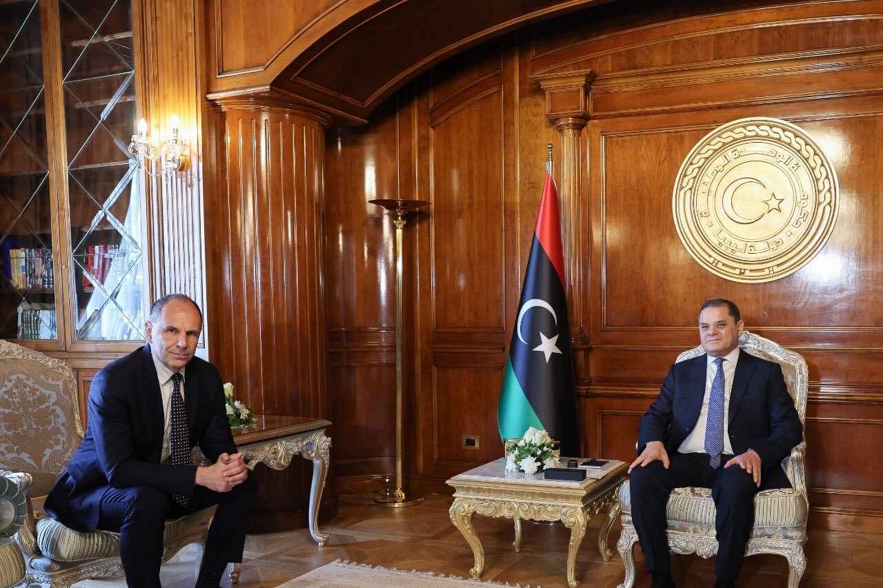 ellada-plegma-simantikon-kivernitikon-protovoulion-2