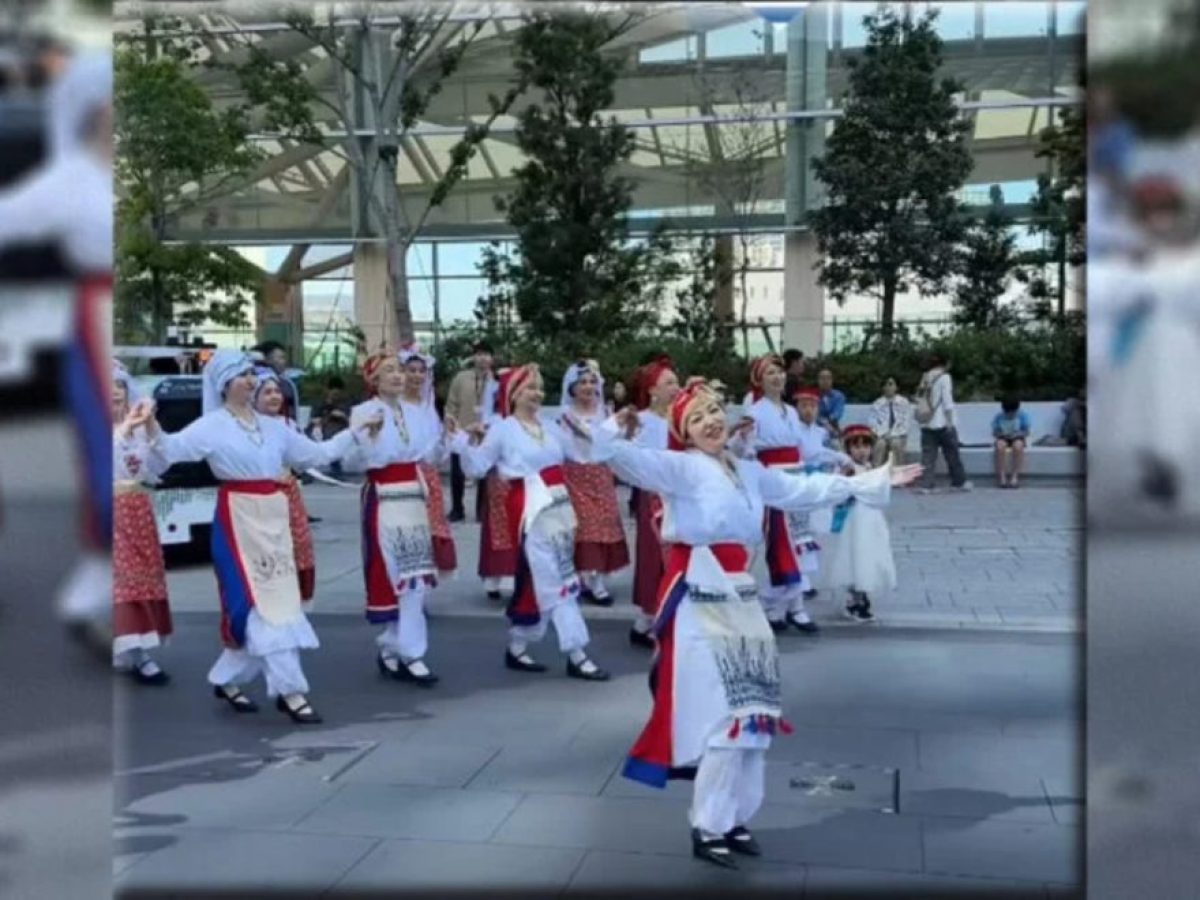 Ελληνικοί χοροί στους δρόμους του Τόκιο για το ελληνορθόδοξο Πάσχα