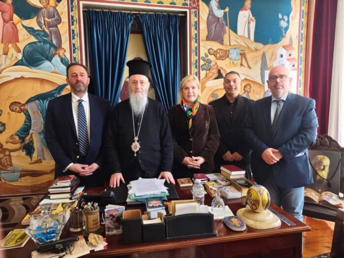 Έμπρακτη στήριξη και μήνυμα αλληλεγγύης από την Αντιπεριφέρεια Κοινωνικής Πολιτικής και Οικογένειας σε συνεργασία με τις Ιερές Μητροπόλεις