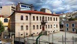 ena-kozanitopoulo-thimate-mathima-gallikon