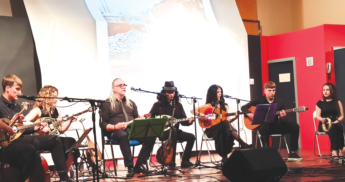 ena-mousiko-sergiani-gia-to