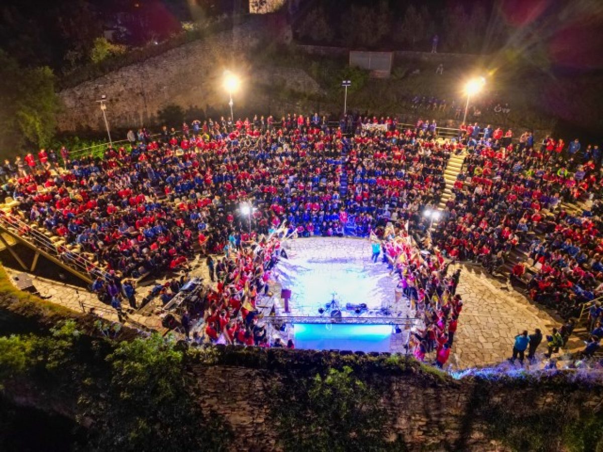 Εντυπωσιακές εικόνες από την πανελλήνια συνάντηση προσκόπων στα Τρίκαλα