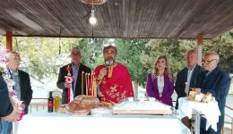 eortastike-i-zoodochos-pigi-stous