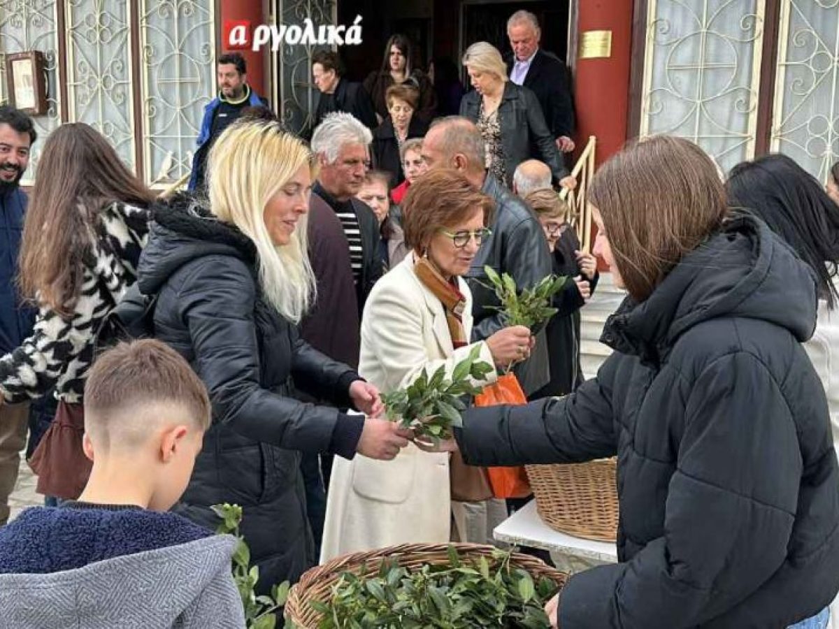 Εορτάστηκε με ευλάβεια η Κυριακή των Βαΐων – Εικόνες από τη Νέα Κίο