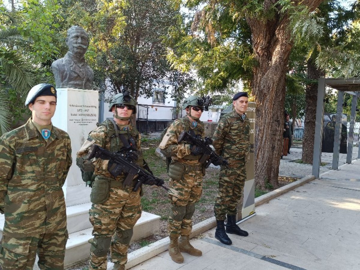 &Epsilon;&omicron;&rho;&tau;ή &tau;&omicron;&upsilon; &Alpha;&gamma;ί&omicron;&upsilon; &Gamma;&epsilon;&omega;&rho;&gamma;ί&omicron;&upsilon; &sigma;&tau;&eta; &Sigma;ά&mu;&omicron;. &Pi;ί&sigma;&tau;&eta;, &Pi;&alpha;&rho;ά&delta;&omicron;&sigma;&eta; &kappa;&alpha;&iota; &Sigma;&tau;&rho;&alpha;&tau;&iota;&omega;&tau;&iota;&kappa;ή &Tau;&iota;&mu;ή &sigma;&tau;&eta;&nu; &pi;&rho;ώ&tau;&eta; &eta;&mu;έ&rho;&alpha; &tau;&omega;&nu; &epsilon;&kappa;&delta;&eta;&lambda;ώ&sigma;&epsilon;&omega;&nu;