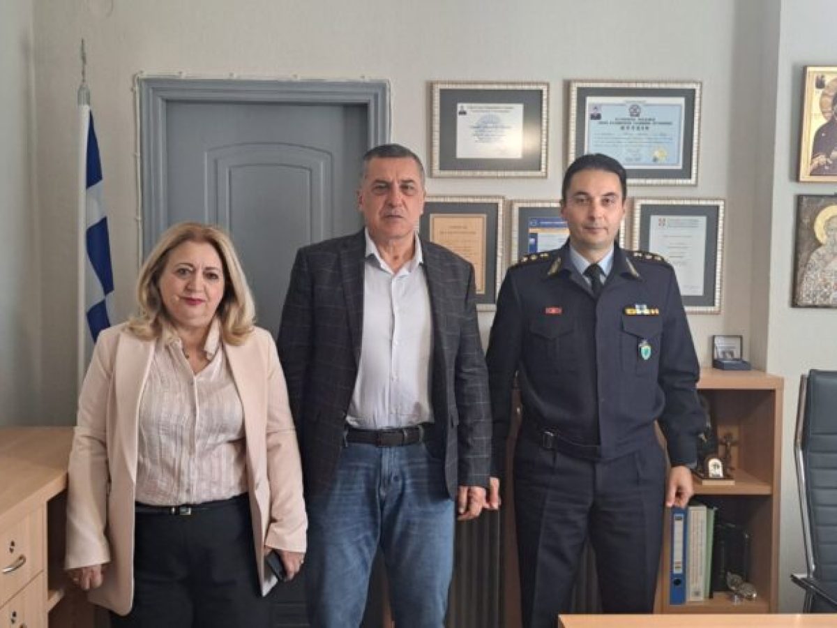 Επίσκεψη Κουρέτα στη Διεύθυνση Αστυνομίας Τρικάλων