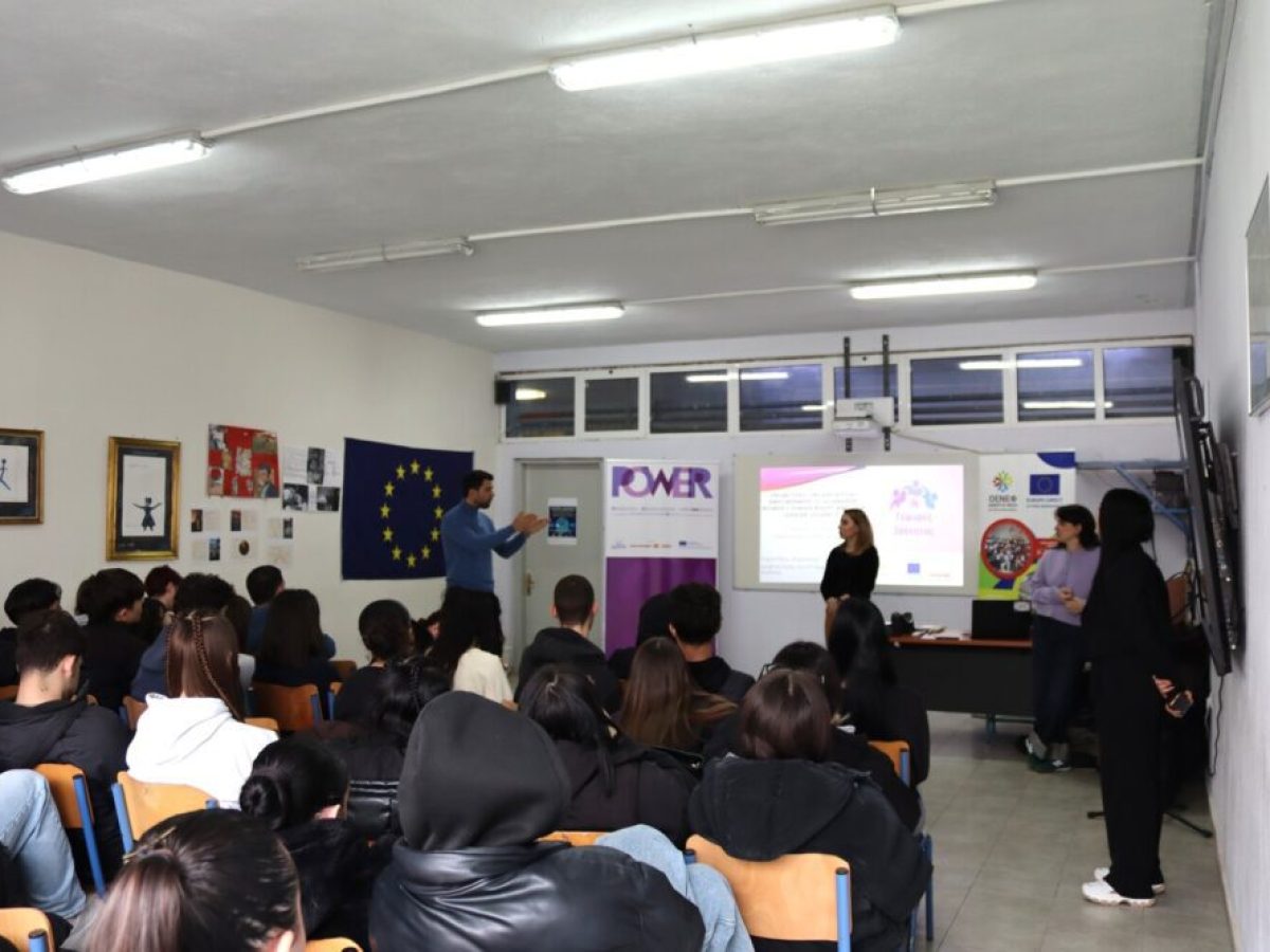 Επίσκεψη του ΟΕΝΕΦ στο 2ο ΕΠΑΛ Κοζάνης – Σχολείο Πρέσβης στο πλαίσιο του σχεδίου POWER: Γέφυρες Ισότητας